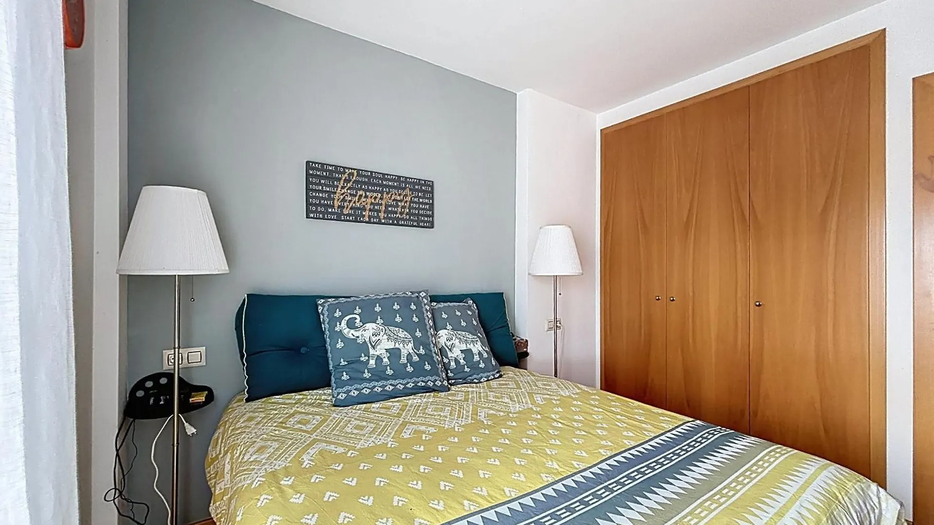 B Marina 410 Atico Un Dormitorio Vista Canal إمبوريابرافا 0*,  إسبانيا